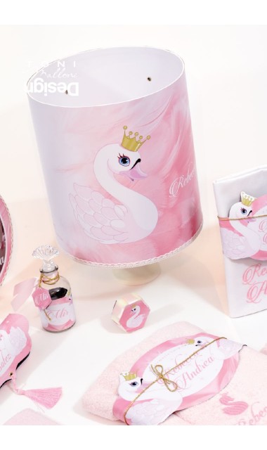 Trusou botez cu lebada pentru fetite personalizat prin brodare, Little Swan 2